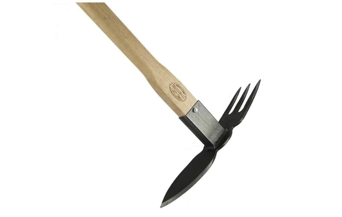 Australian pickaxe 3 tine 900mm handle