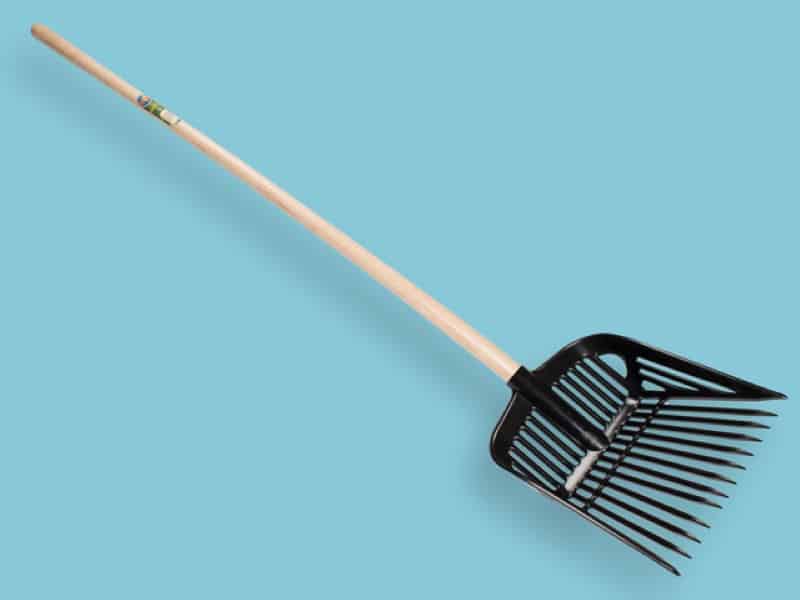 Black Nylon Stable rake,130cm Ash handle #827025 – European Tools Australia